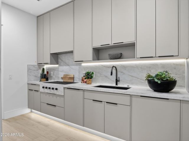 8237 E Coolidge Street, Scottsdale, AZ 85251