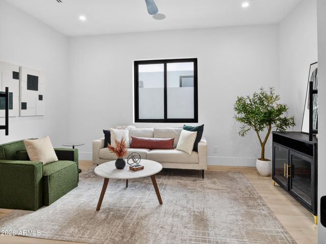 8237 E Coolidge Street, Scottsdale, AZ 85251