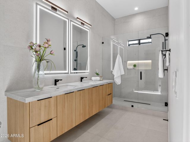 8237 E Coolidge Street, Scottsdale, AZ 85251