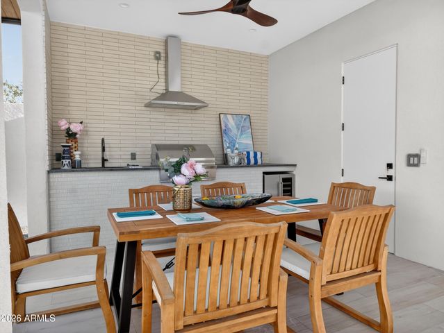 8237 E Coolidge Street, Scottsdale, AZ 85251