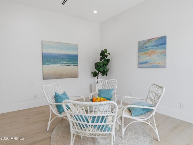 8237 E Coolidge Street, Scottsdale, AZ 85251