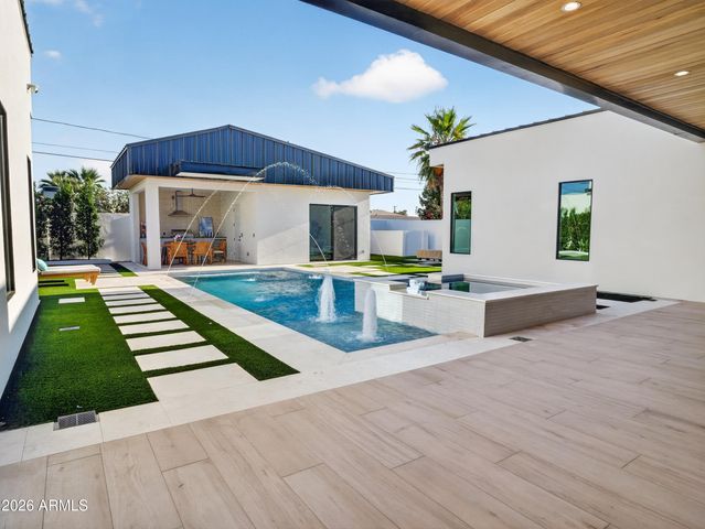 8237 E Coolidge Street, Scottsdale, AZ 85251