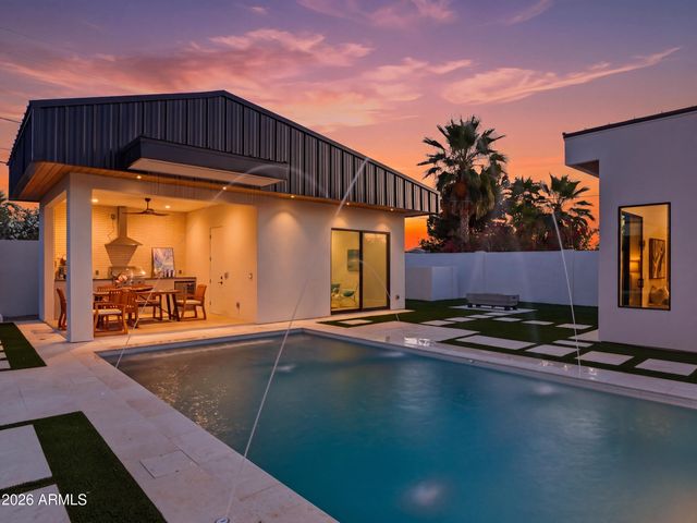 8237 E Coolidge Street, Scottsdale, AZ 85251