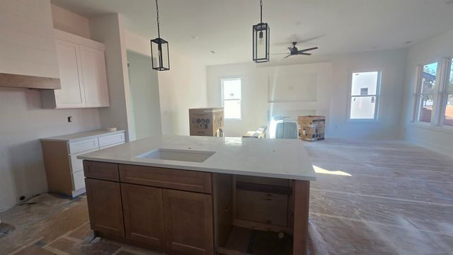 273 Ridge Road, Wellford, SC 29385