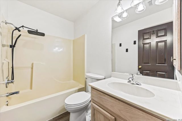 14890 Saint Hedwig Rd, St Hedwig, TX 78152