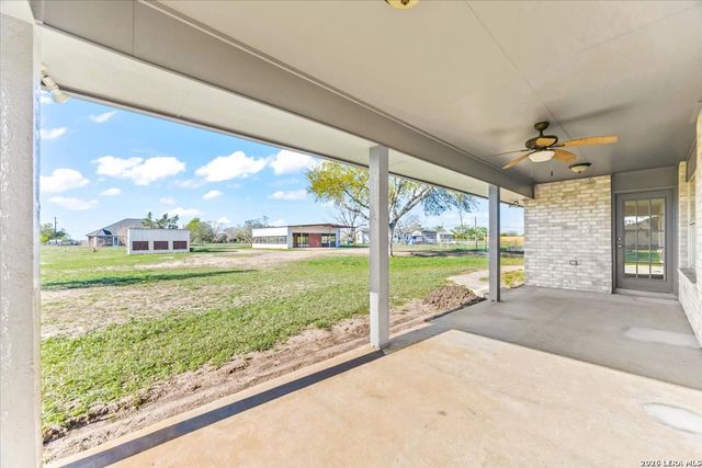 14890 Saint Hedwig Rd, St Hedwig, TX 78152