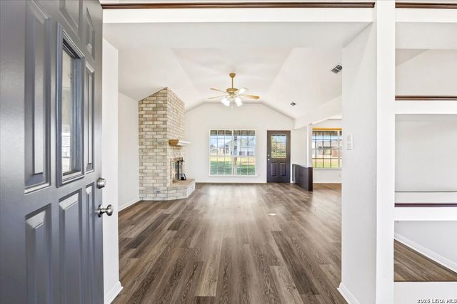 14890 Saint Hedwig Rd, St Hedwig, TX 78152