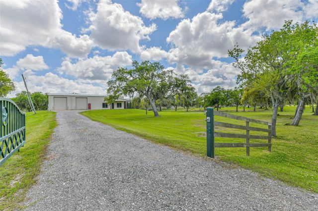 2607 County Road 519, Brazoria, TX 77422