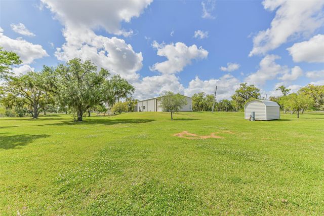 2607 County Road 519, Brazoria, TX 77422