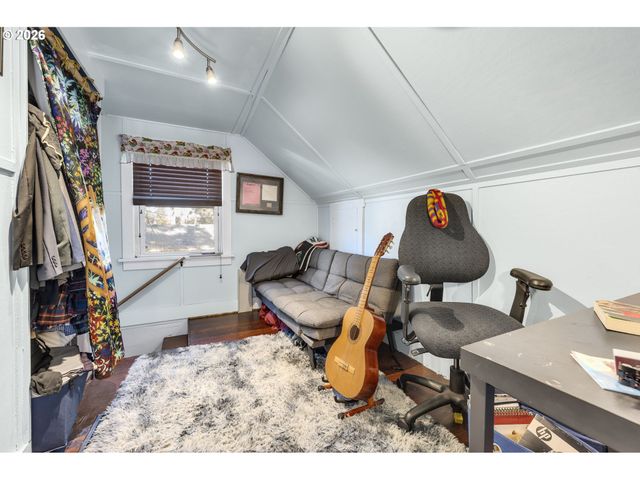 1601 Se 130TH Ave, Portland, OR 97233