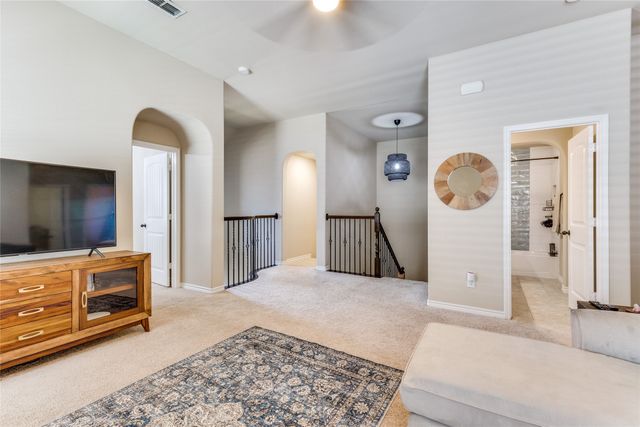 8625 Tribute Lane, Fort Worth, TX 76131