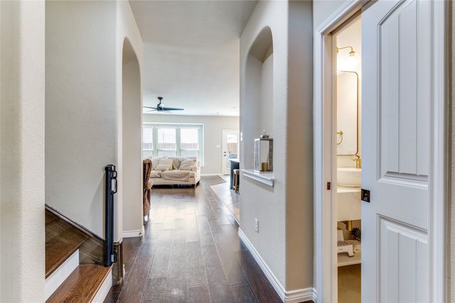 8625 Tribute Lane, Fort Worth, TX 76131