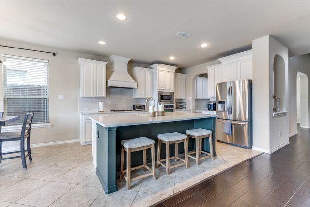 8625 Tribute Lane, Fort Worth, TX 76131