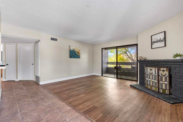 1040 E Washington Avenue 33, Escondido, CA 92025