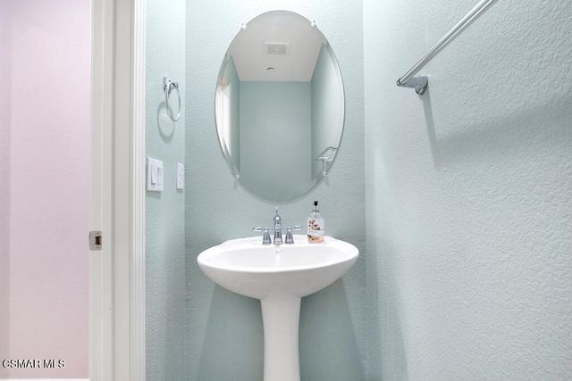 141 Via Aldea, Newbury Park, CA 91320