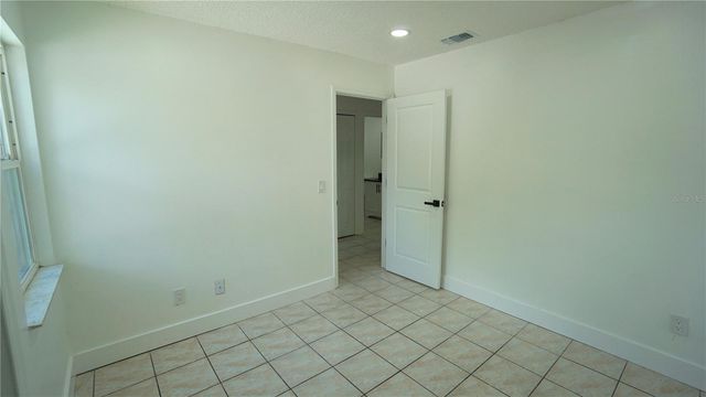 834 ANGELA LANE, Kissimmee, FL 34741