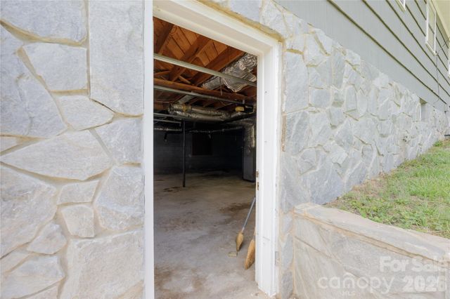122 Whitley Road, Morganton, NC 28655
