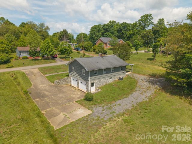 122 Whitley Road, Morganton, NC 28655