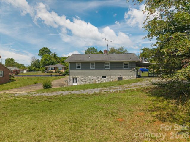 122 Whitley Road, Morganton, NC 28655