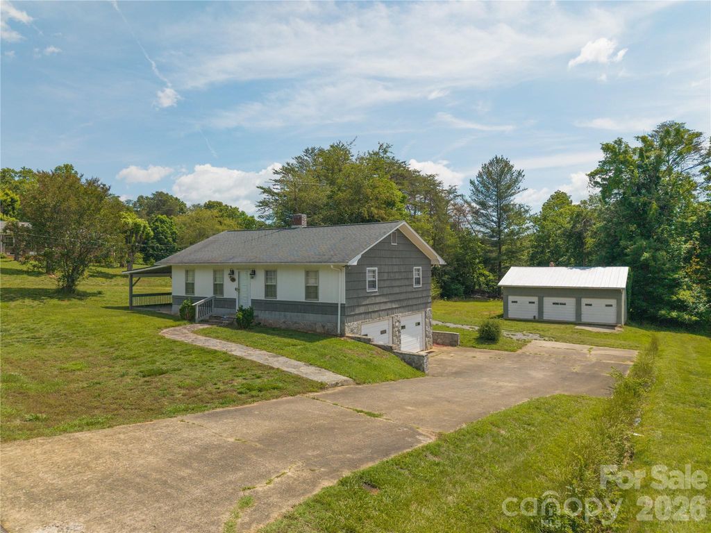 122 Whitley Road, Morganton, NC 28655