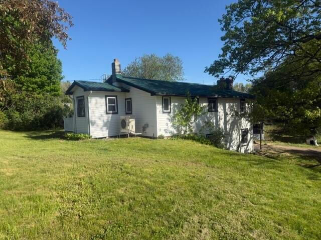 1674 W 104th Street, Grant, MI 49327