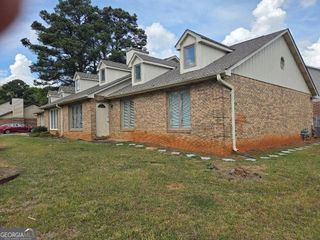2120 Fieldstone View Court SE, Conyers, GA 30013