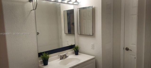13060 Vista Isles Drive 227, Sunrise, FL 33325
