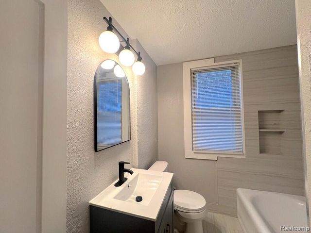 2716 Elmhurst Street, Detroit, MI 48206