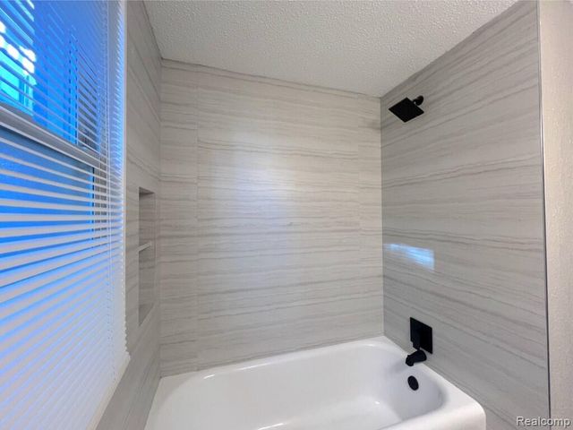 2716 Elmhurst Street, Detroit, MI 48206