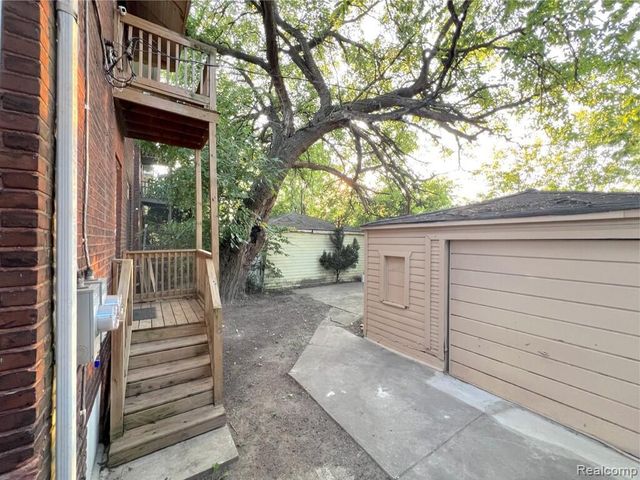 2716 Elmhurst Street, Detroit, MI 48206