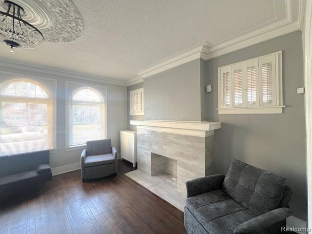 2716 Elmhurst Street, Detroit, MI 48206
