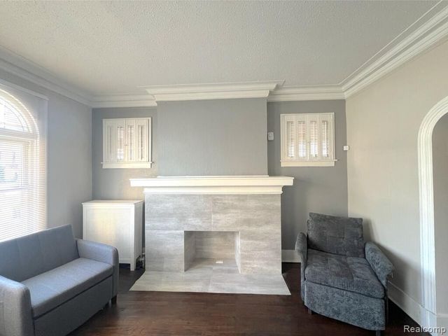 2716 Elmhurst Street, Detroit, MI 48206