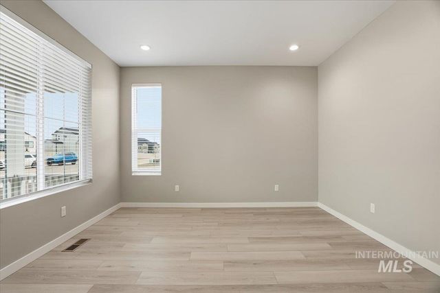 1315 White Cliffs St, Middleton, ID 83644