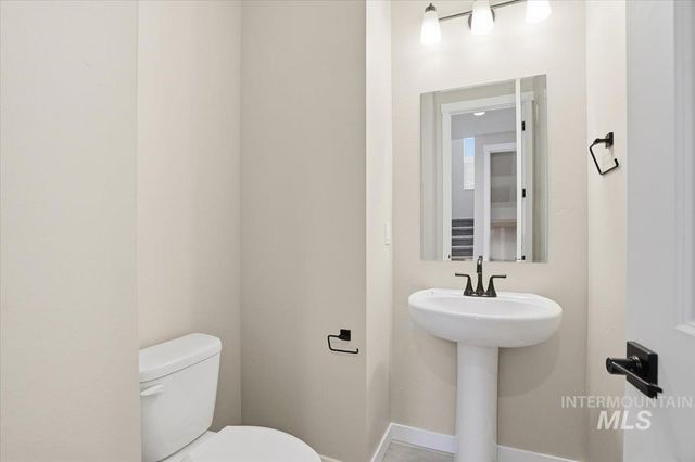 1315 White Cliffs St, Middleton, ID 83644