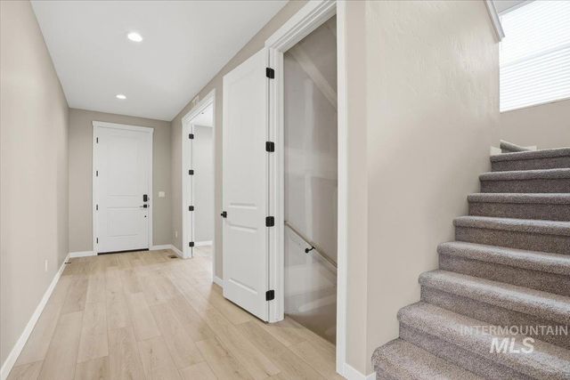 1315 White Cliffs St, Middleton, ID 83644