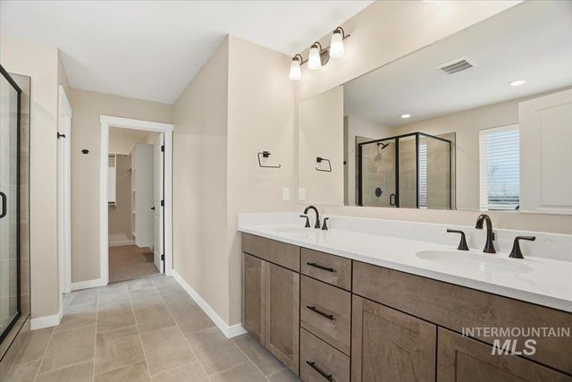 1315 White Cliffs St, Middleton, ID 83644