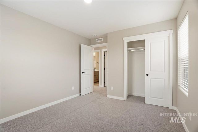 1315 White Cliffs St, Middleton, ID 83644