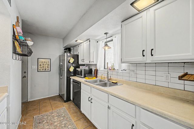 636 W Placita De Las Lomitas, Tucson, AZ 85704