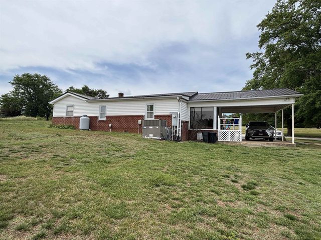 2451 Fairfield Road, Chesnee, SC 29323