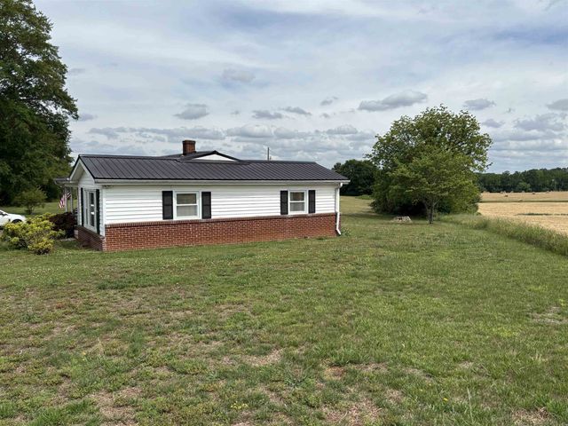 2451 Fairfield Road, Chesnee, SC 29323