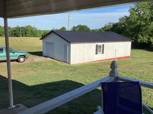 2451 Fairfield Road, Chesnee, SC 29323