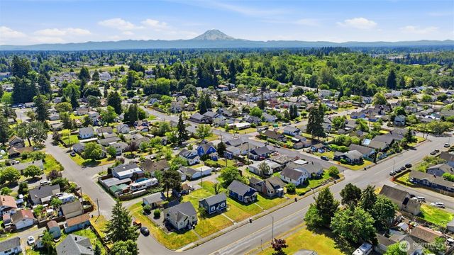 5207 S Oakes Street, Tacoma, WA 98409