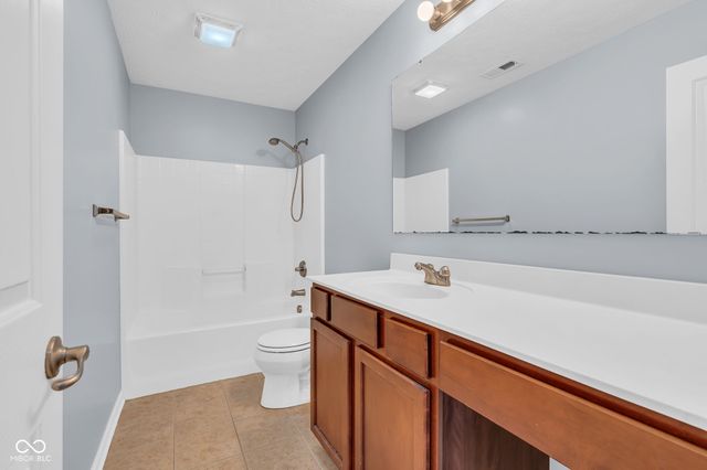 1394 Longleaf Street, Avon, IN 46123