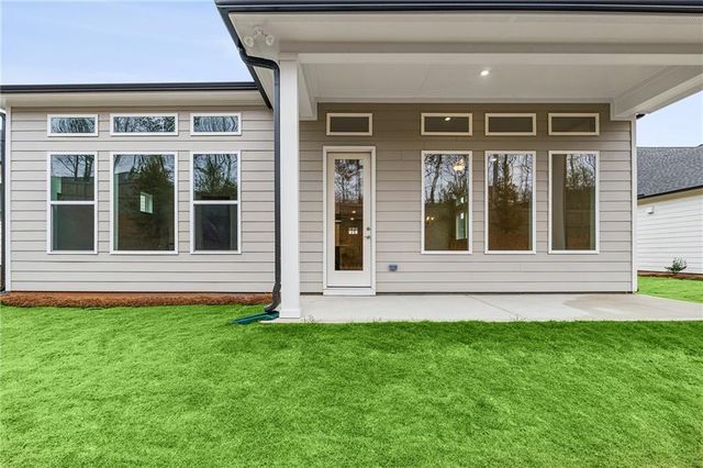 250 Strawberry Lane, Woodstock, GA 30189