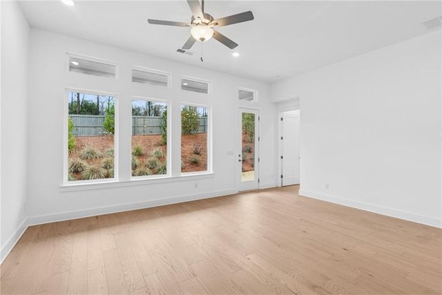 250 Strawberry Lane, Woodstock, GA 30189