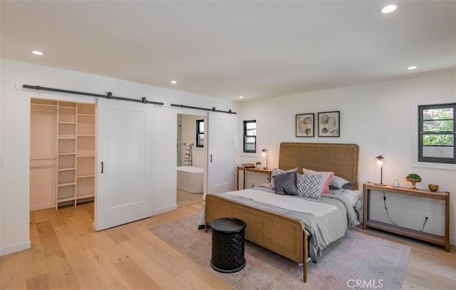 158 S Formosa Avenue, Los Angeles, CA 90036