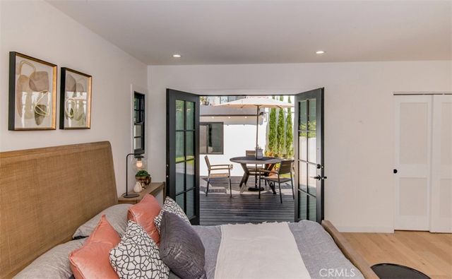 158 S Formosa Avenue, Los Angeles, CA 90036