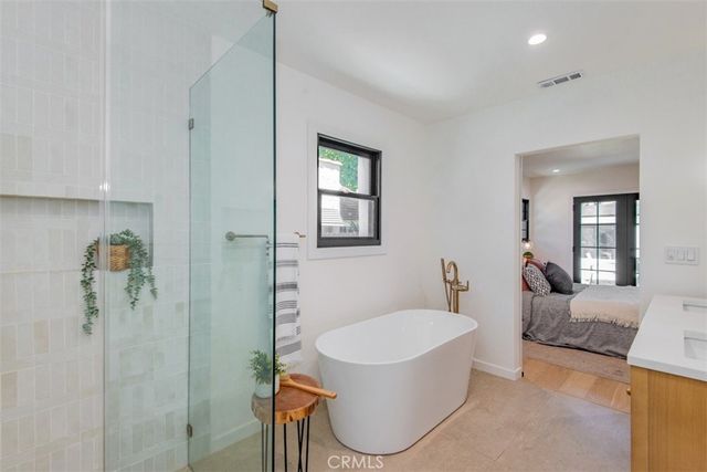 158 S Formosa Avenue, Los Angeles, CA 90036