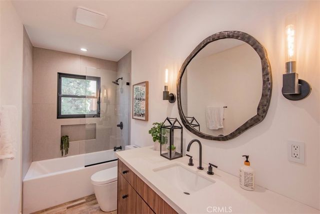 158 S Formosa Avenue, Los Angeles, CA 90036