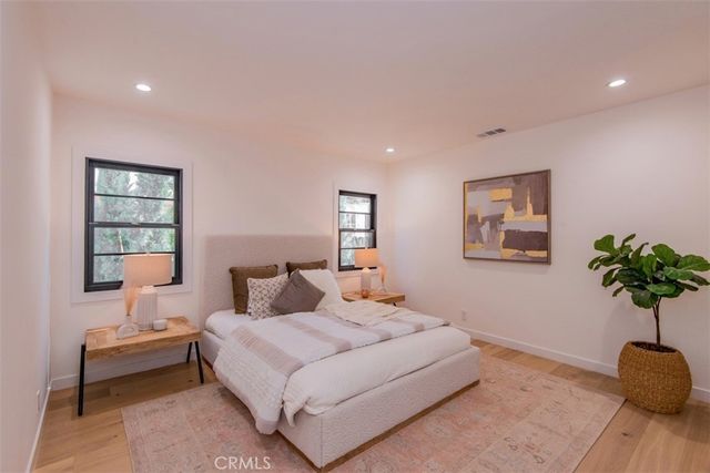 158 S Formosa Avenue, Los Angeles, CA 90036